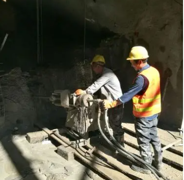 开阳水下抗分散灌浆料特点 水下不分散注浆料介绍