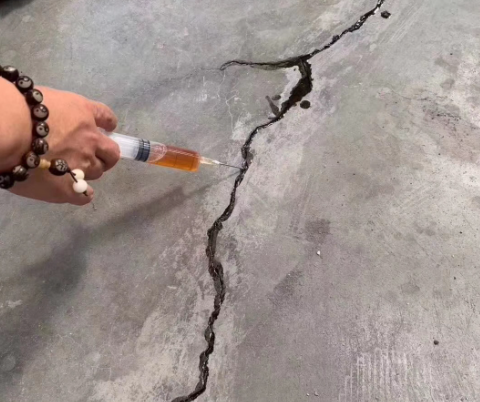 开阳混凝土裂缝修补技术详解​